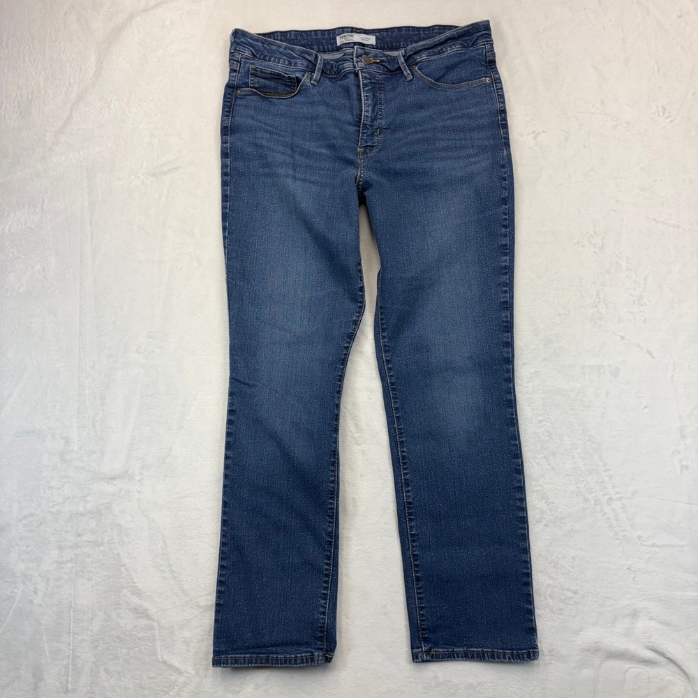 Signature Levi Strauss Gold Label Totally Shaping Straight Jeans Blue Womens